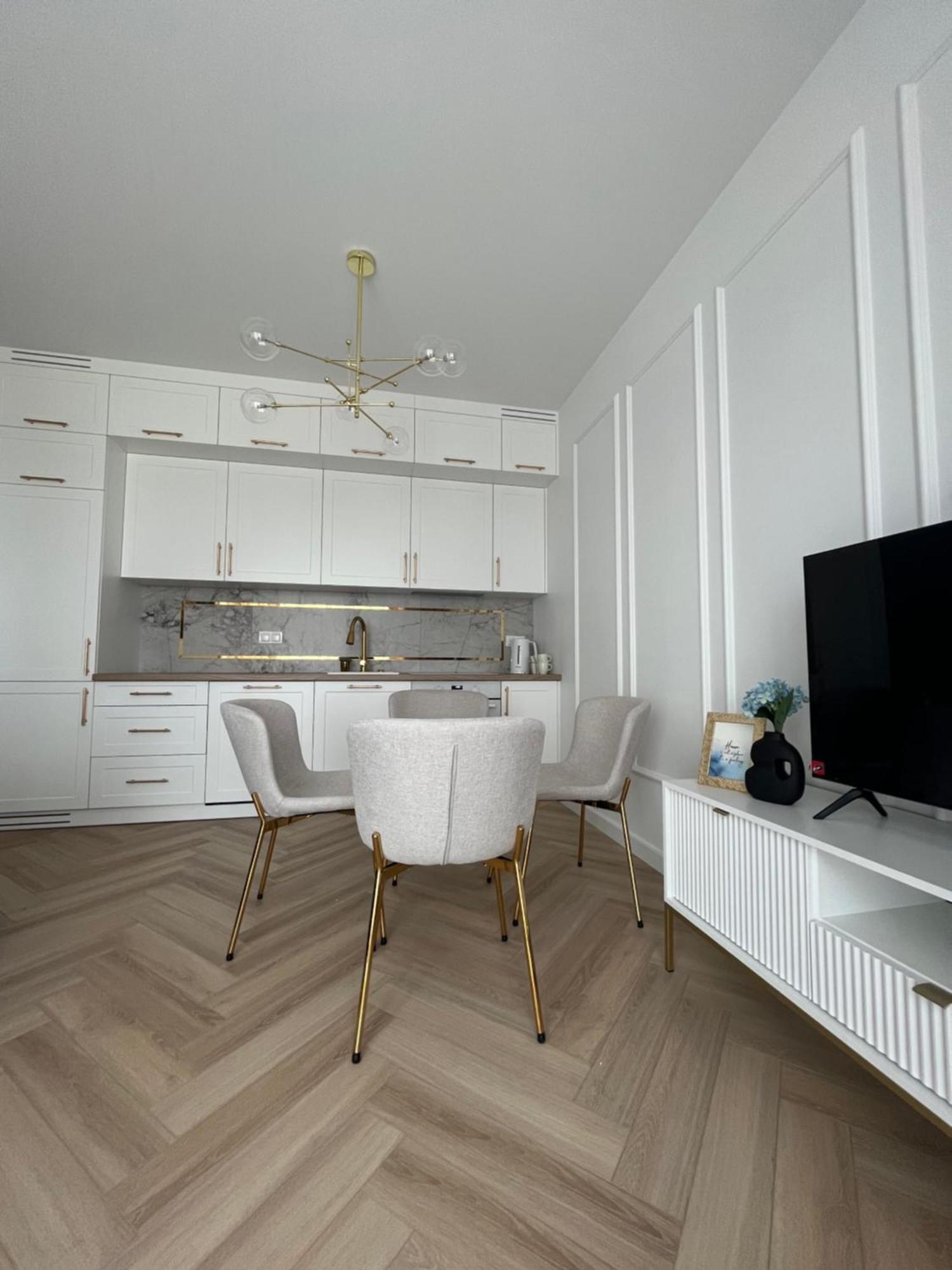 Apartament Vulcano Komfort Nowy Ursus Варшава Екстериор снимка